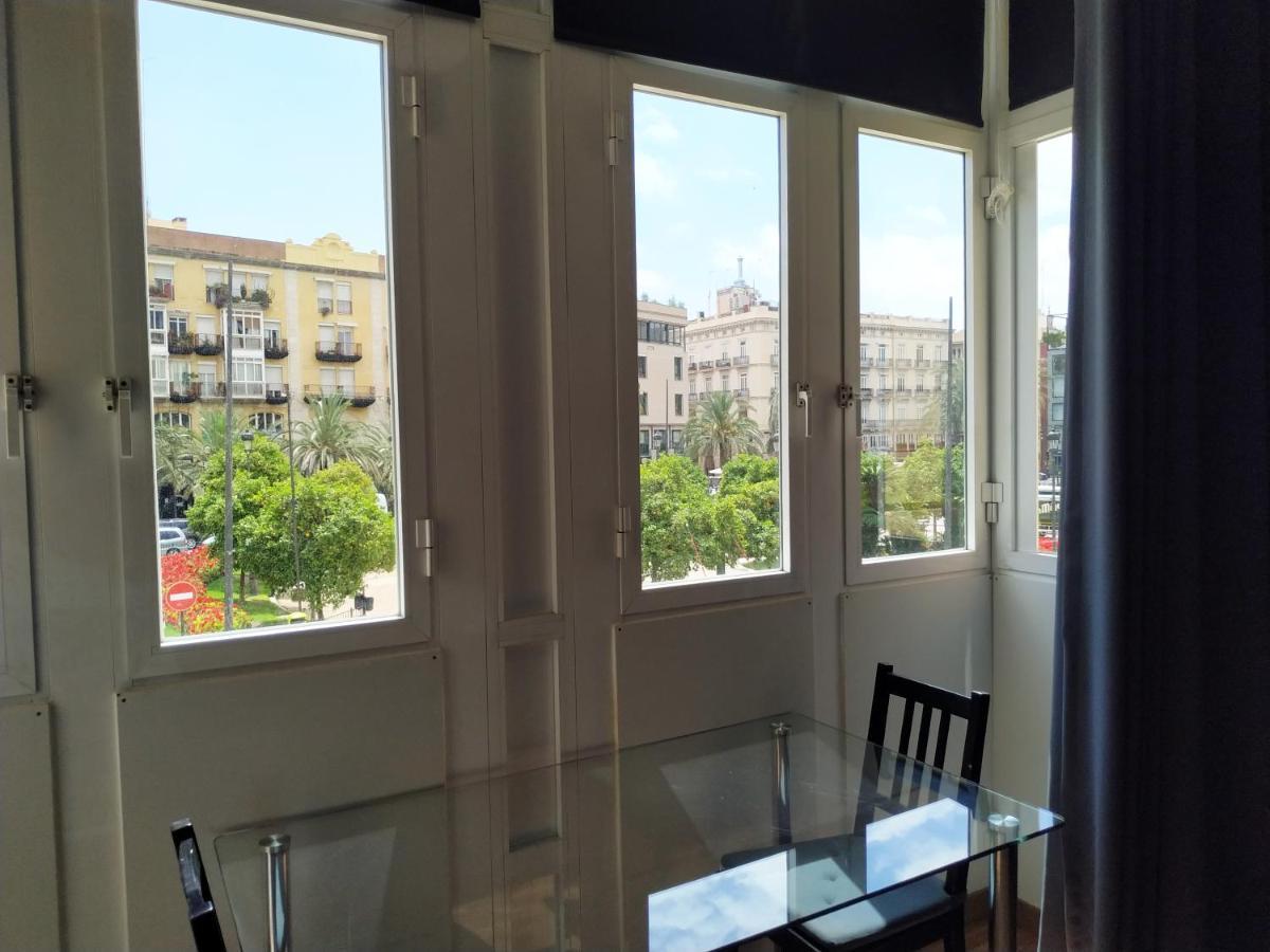 Flats Friends Plaza De La Reina Hotel Valencia Ngoại thất bức ảnh