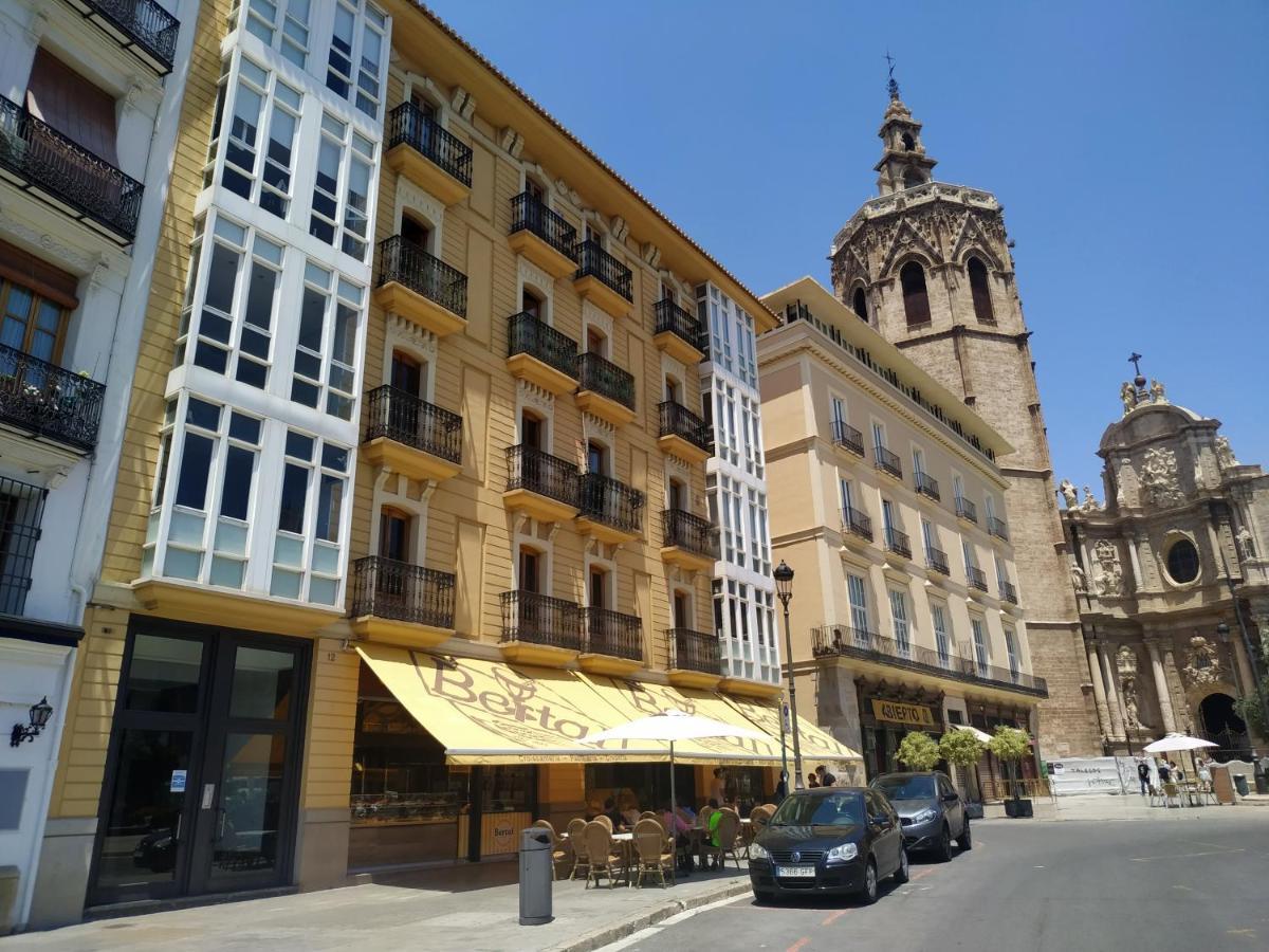Flats Friends Plaza De La Reina Hotel Valencia Ngoại thất bức ảnh