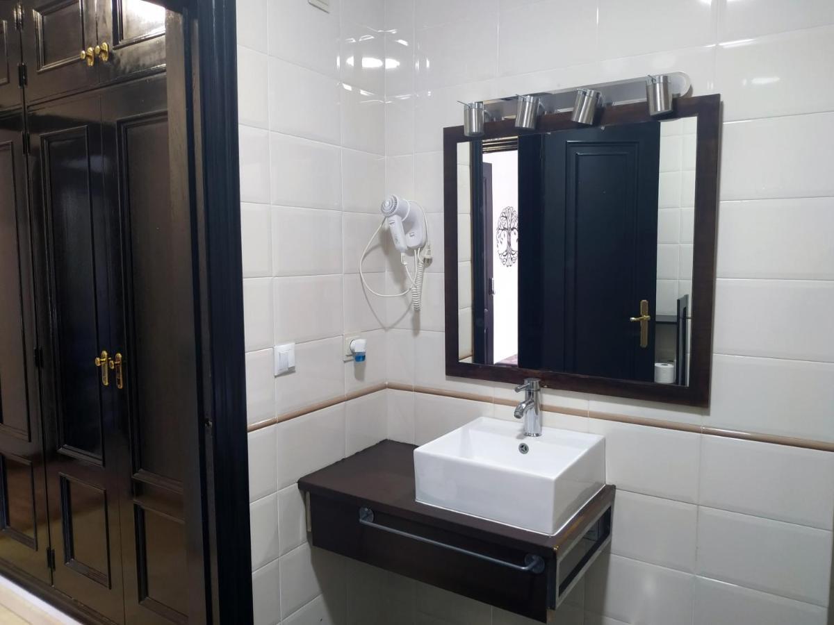 Flats Friends Plaza De La Reina Hotel Valencia Ngoại thất bức ảnh