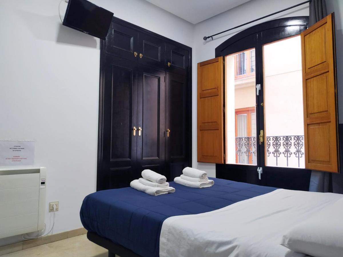Flats Friends Plaza De La Reina Hotel Valencia Ngoại thất bức ảnh
