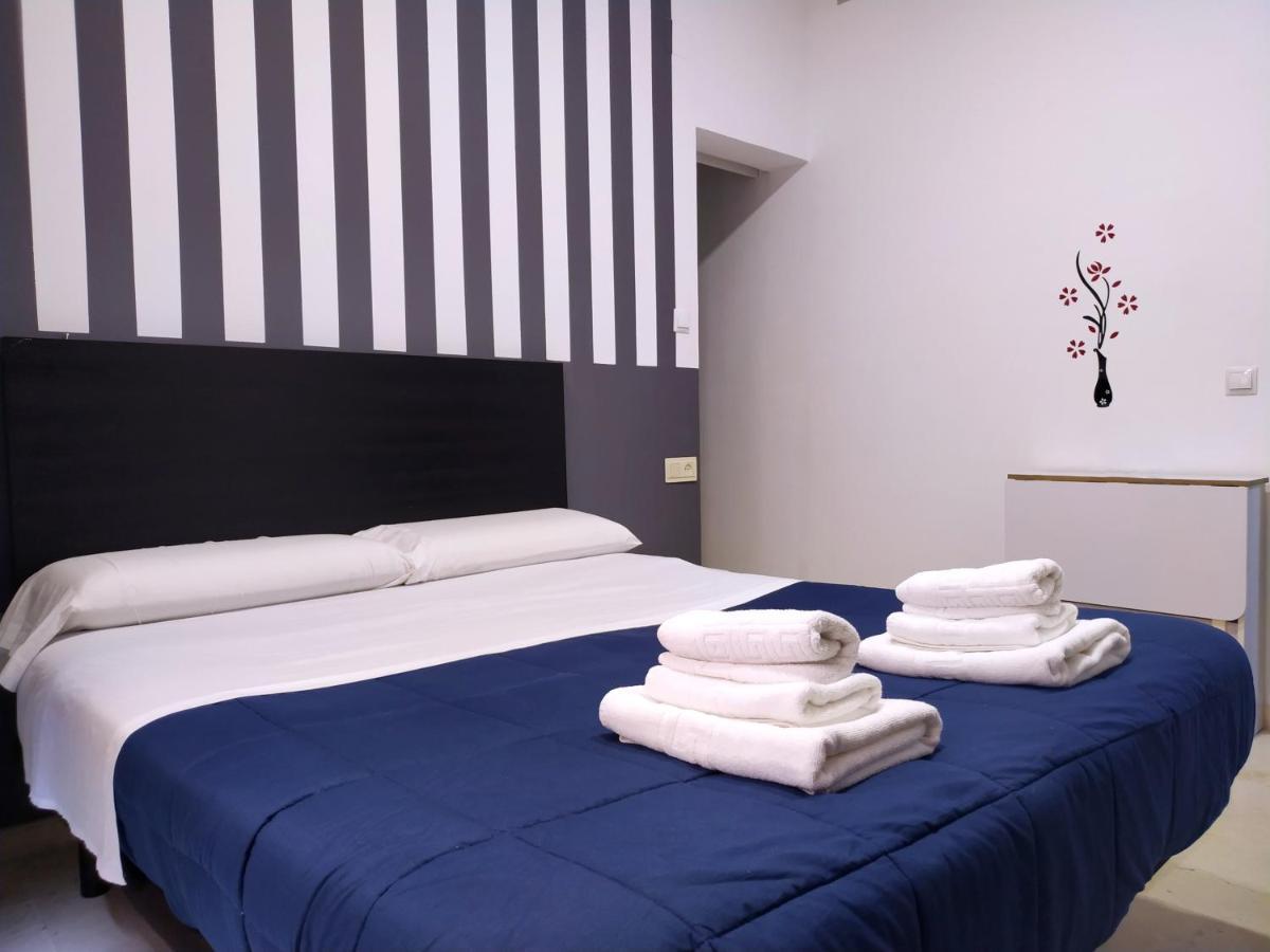 Flats Friends Plaza De La Reina Hotel Valencia Ngoại thất bức ảnh