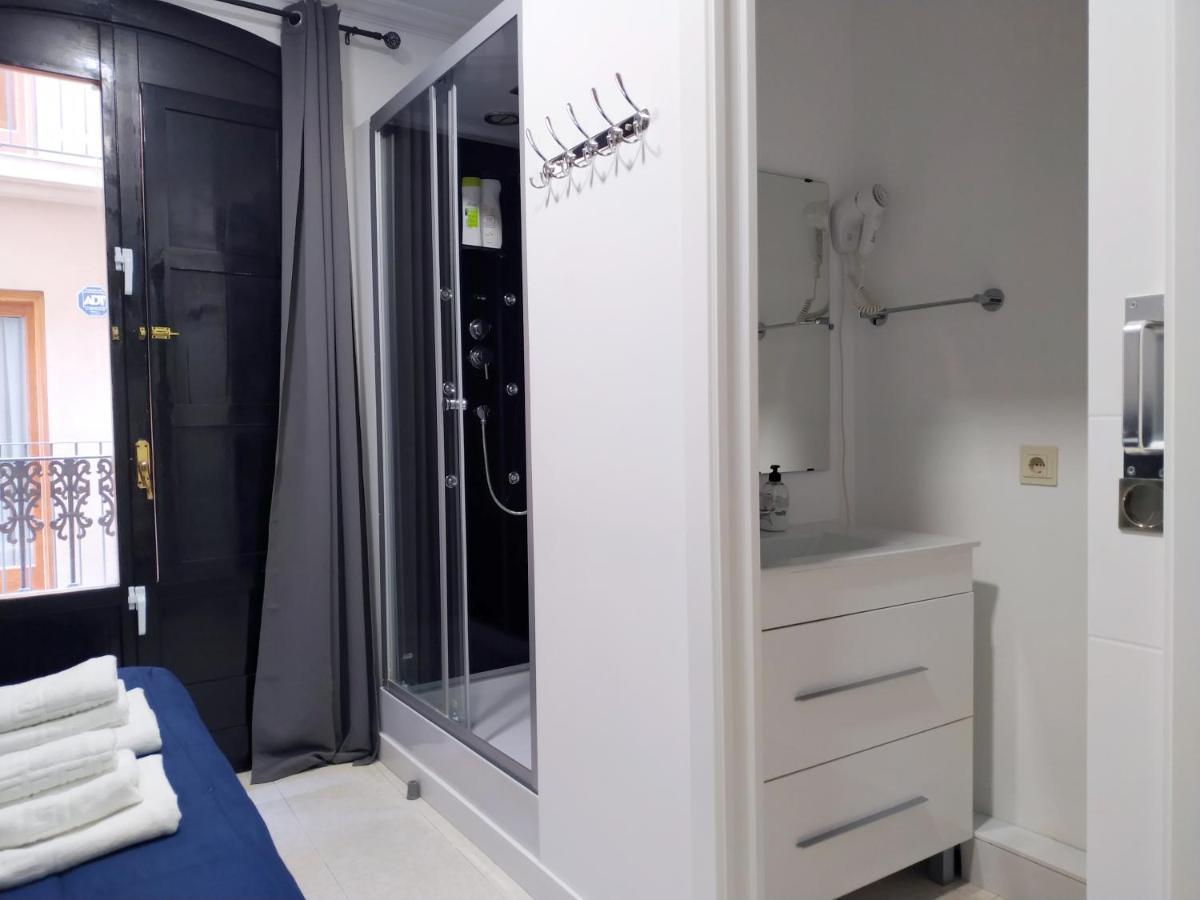 Flats Friends Plaza De La Reina Hotel Valencia Ngoại thất bức ảnh