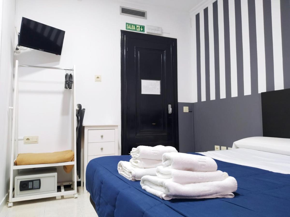 Flats Friends Plaza De La Reina Hotel Valencia Ngoại thất bức ảnh