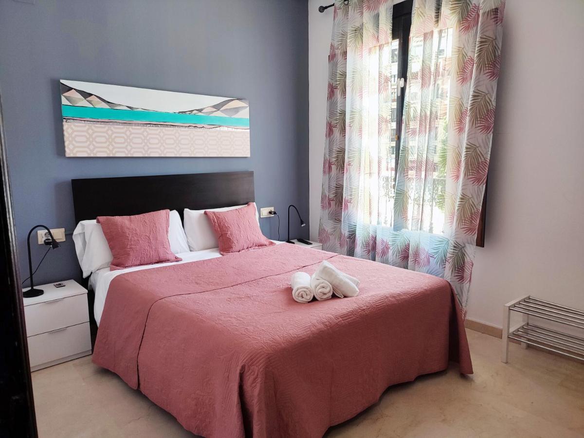 Flats Friends Plaza De La Reina Hotel Valencia Ngoại thất bức ảnh